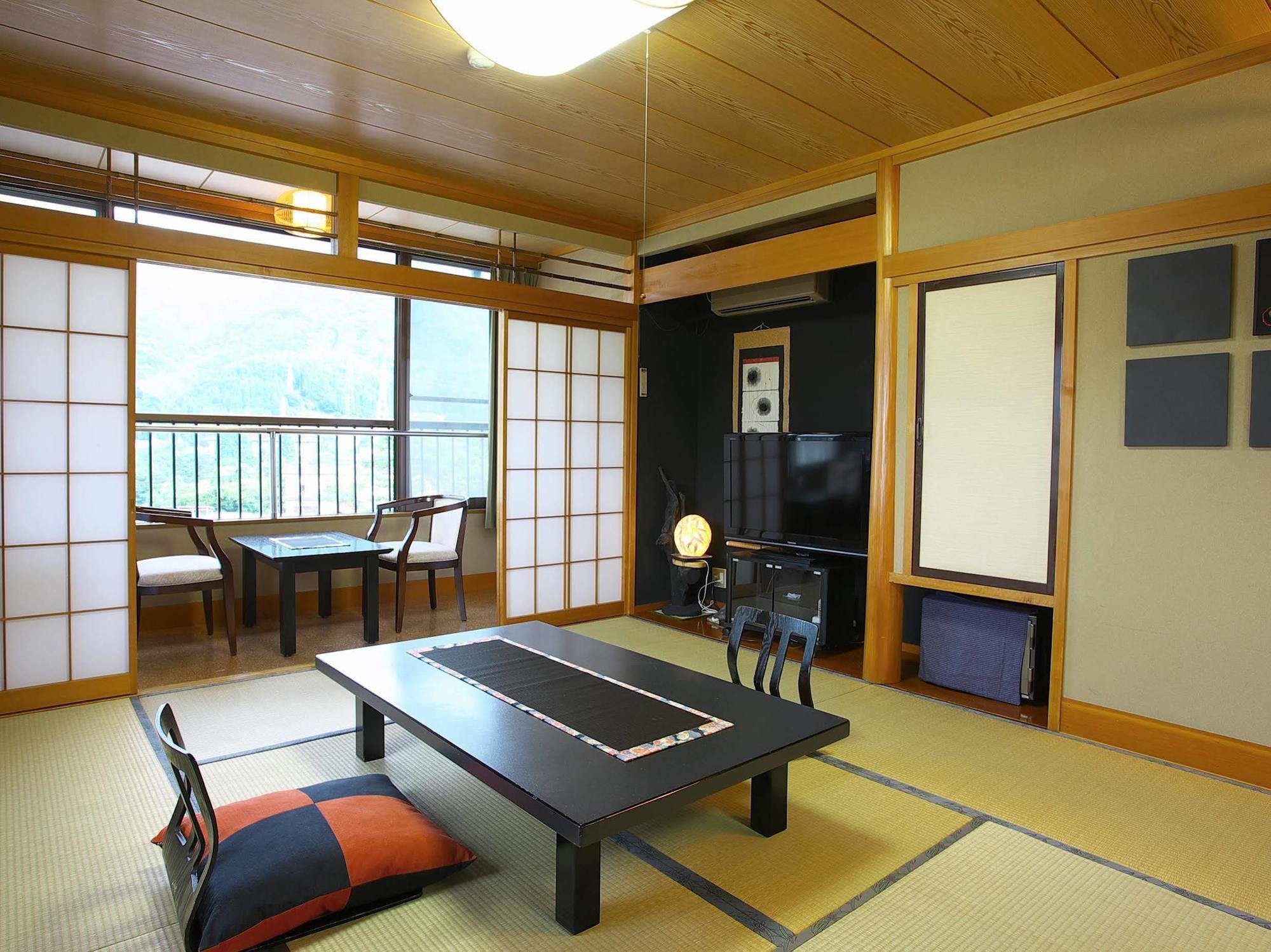 Ryokan Marukyo Fujiwara Bagian luar foto